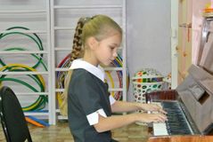 Играет Алексеева Ярослава