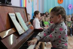 Играет Умнихина Полина